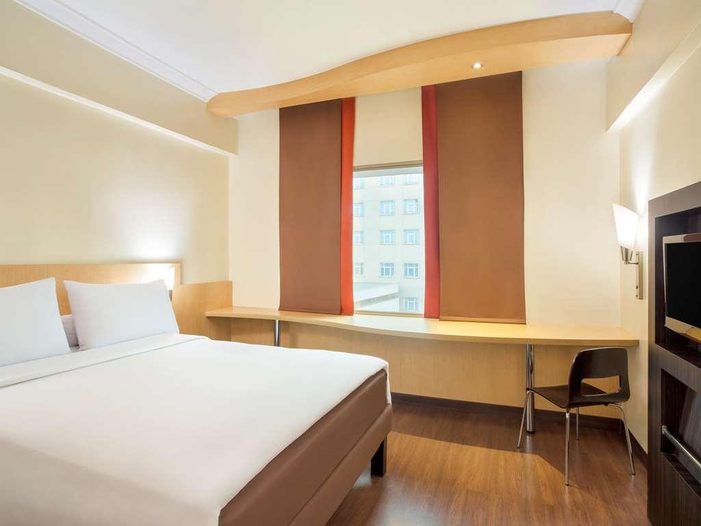 Tamarin Hotel Jakarta Manage By Vib Hospitality Management Jacarta Quarto foto